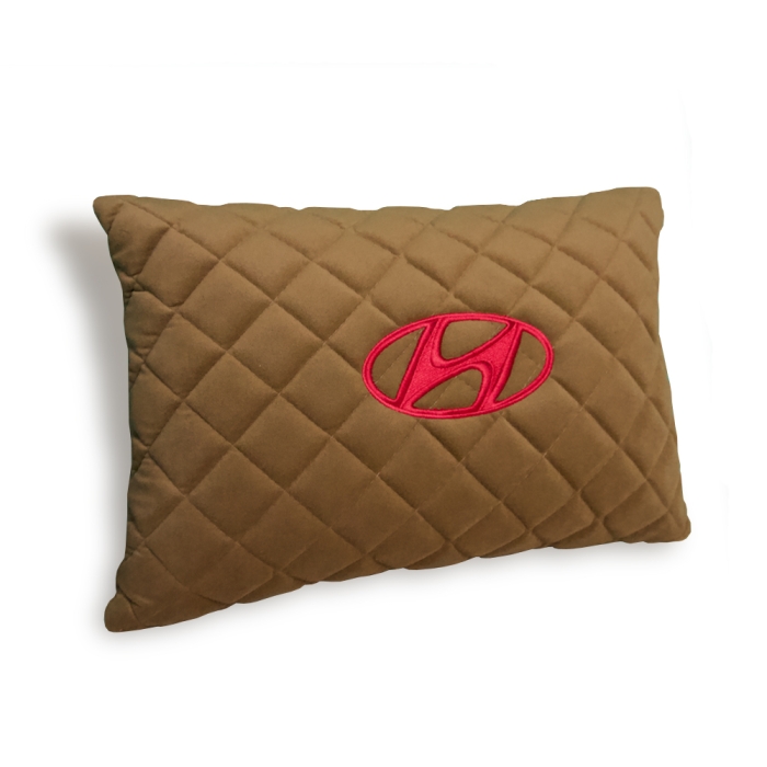 Подушки из алькантары Подушка из алькантары с вышивкой Hyundai (Светло-коричневая)